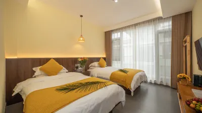 九華山愈·見山民宿（大願文化園店） 九華山大願文化園-九華大佛附近的飯店