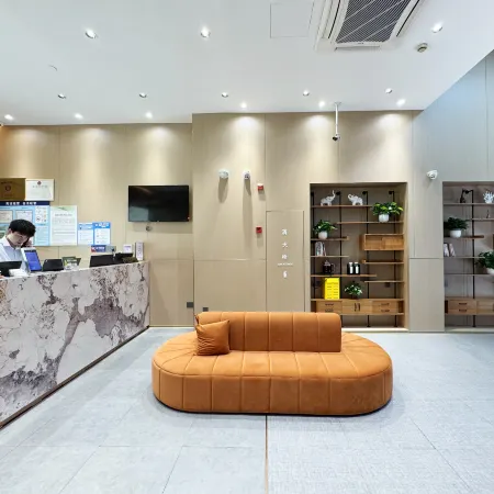 Autoongo Hotel Shanghai (New International Expo Center Longyang Road Subway Station) Отели рядом с достопримечательностью «Торговый центр Kerry Parkside»
