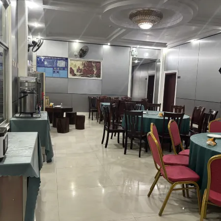 Malipo Jinyuan Business Hotel