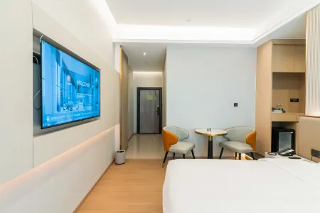 Qingyuan Qingcheng Light Rail Station Qingyuan City Center FONTOO Hotel Отели рядом с достопримечательностью «Beijiang Tour Dingxiang Wharf»