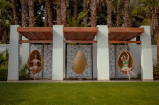 Hilton Luxor Resort & Spa