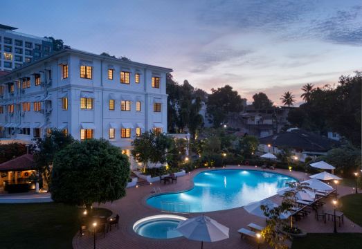 호텔 스위스 수영장