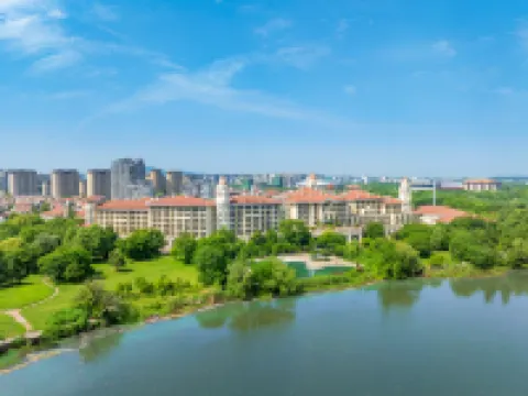 Country Garden Phoenix Hotel Chizhou Mount Jiuhua Hotels near Xinghua Village Scenic Area