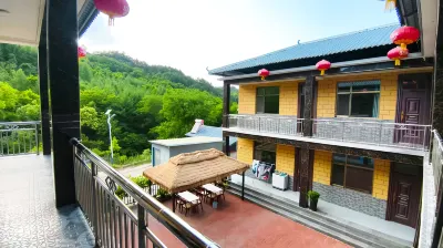 Maijishan Warm Farmhouse