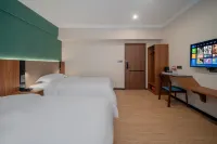 Qianjia Chain Hotel Ganzhou Kangtong