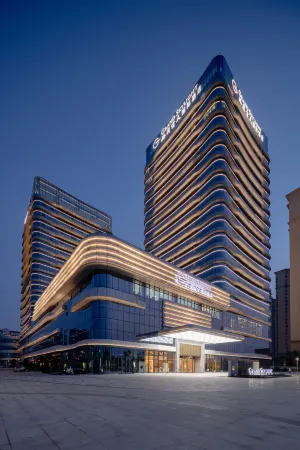 Jinxian Grand Skylight International Hotel Отели рядом со станцией Jinxian Railway Station