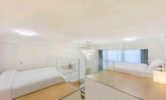 Zhuhai Island Star Hotel (Mingzhu Station Sports Center)