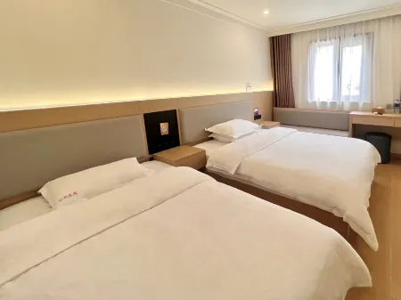 Hongli Hotel (Shanghai Songhong Road Subway Station)