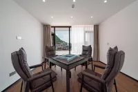 Huangguoshu Yizhai Homestay Hotels in Zhenning