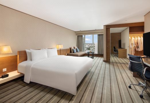 그랜드 머큐어 록시 호텔 로비