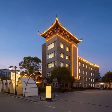 Chengyu Hotel (Jingdezhen Zhushan East City Branch)