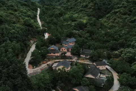 Find luxury in Qinling Holiday Homestay