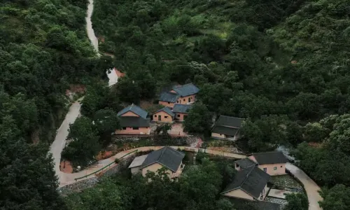 Find luxury in Qinling Holiday Homestay