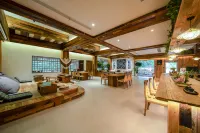 Mountain Resort Hotel - bar