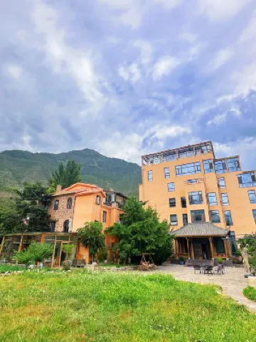 Taiji B&B Hotel