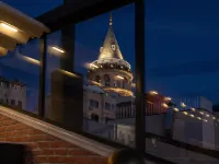 Meroddi La Porta Hotel Hotel dekat Menara Galata