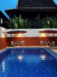 Little Friendly Guest House with Pool Hotel di 
