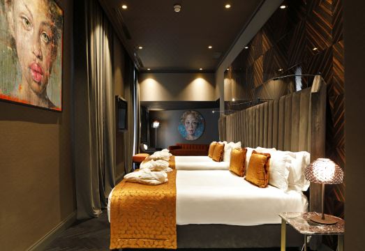 U-비저너리 로마 호텔 외관