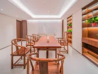 Fengyuan | MARTLIGHTLUXURYSHOTEL Smart Hotel (Taiyuan Qinxian North Street Maoye World) Hotels near Changfeng Street