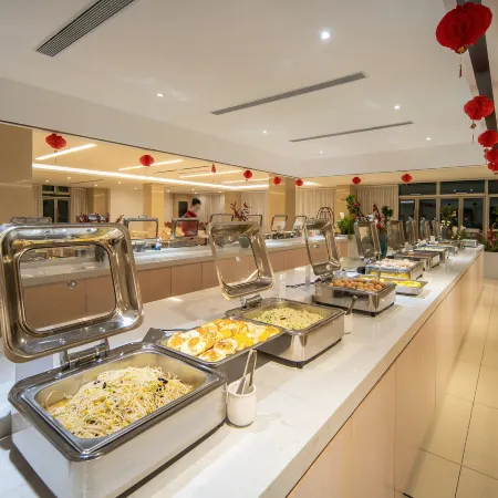Chuanhang Jinxiongmao Grand Hotel (Qingshan Airport)