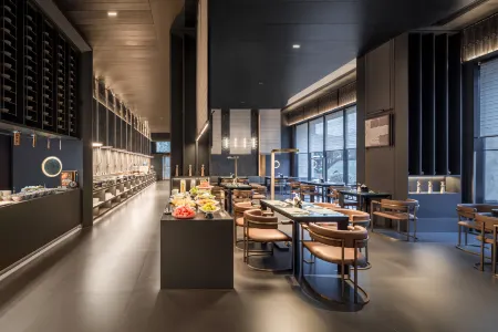 Jianguo Palace  Hotel Отели рядом с достопримечательностью «Xi'an Consulate Area»