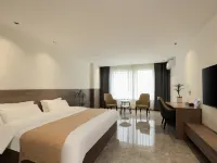 Cloudscape·Lanju High-Rise River View Hotels in Yanji