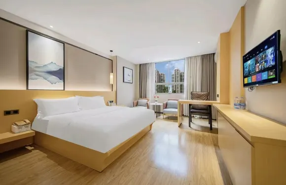 萊西月湖商務酒店（萊西高鐵站月湖公園店）