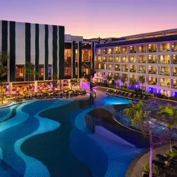 The Stones Hotel - Legian Bali Các khách sạn gần Bãi biển Legian