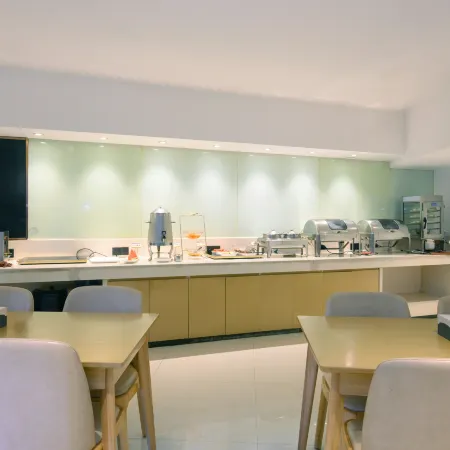 City Comfort Inn Hotel (Wugang)