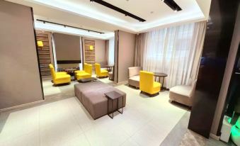 Homeinn Plus Hotel (Beijing Zhongguancun Area Wudaokou)