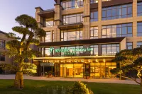 Holiday Inn Shanghai International Resort by IHG