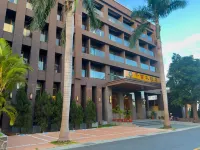 Mille Rich Hotel ドゥーラン遺跡周辺のホテル