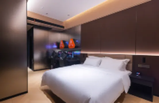 Tongrencho E-Sports Hotel (Beihu Park Bubugao New World)