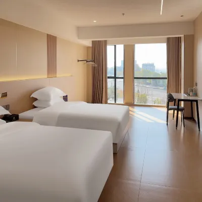 Meicheng Hotel Hotels near Jinggangshan University