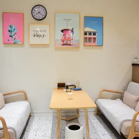 Manyun Boutique Stay (Yining Airport Liuxing Street)