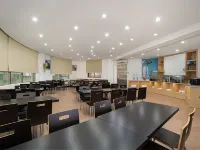 Jinghua Hotel (Dongxing Port) Hotels in Dongxing