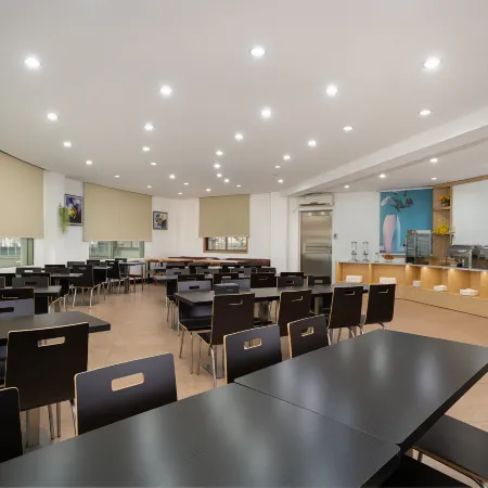 Jinghua Hotel (Dongxing Port)