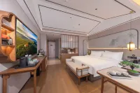 Moshang Qingya Hot Spring Hotel (Tengchong Main Urban Area Wenxing Building)