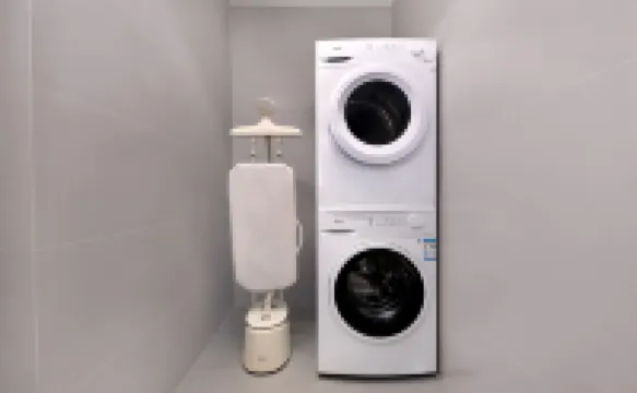 Shangkeyou Hotel (Luoning Bus Station)