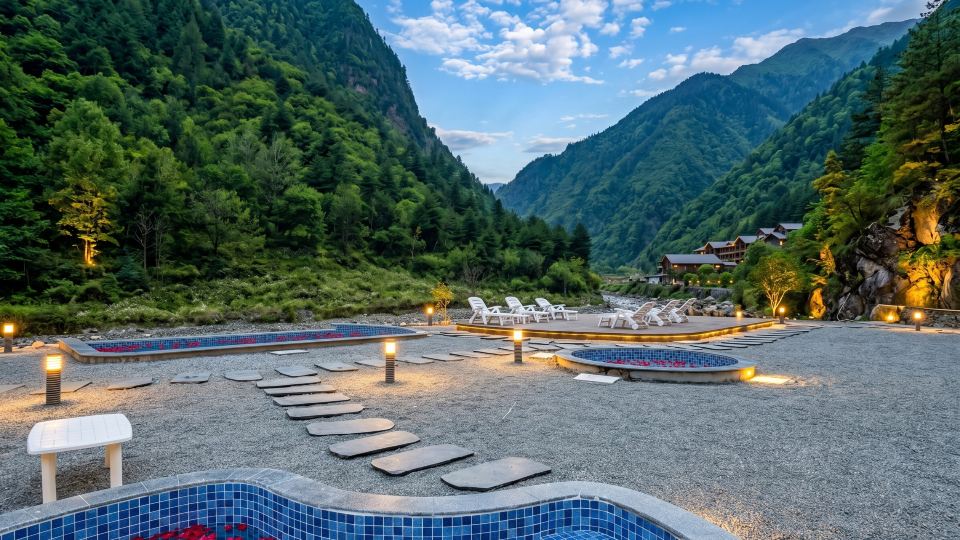 Xipan Hot Spring Resort Hotel