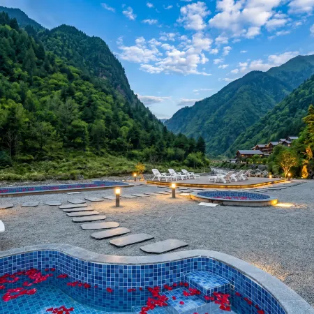 Xipan Hot Spring Resort Hotel