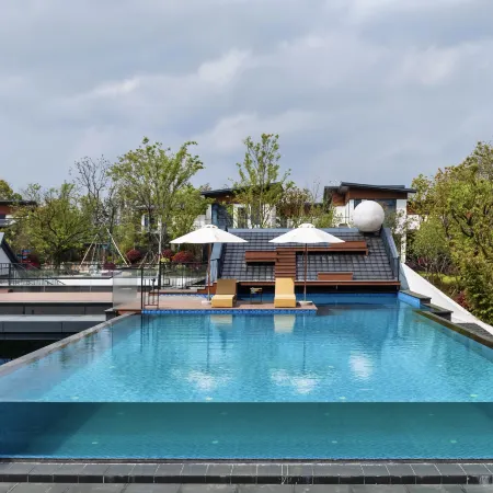Huangpi Lianju · Lujiang Resort Hotel
