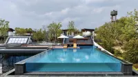 Huangpi Lianju · Lujiang Resort Hotel - Pool