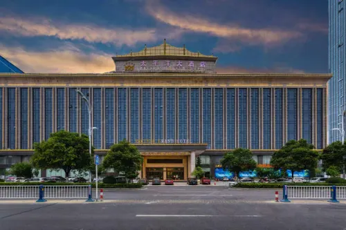 Grand Pacific Hotel
