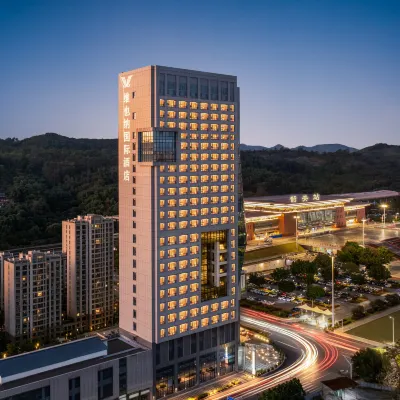 Vienna International Hotel (Shaoguan High-speed Railway Station Square Branch) Hotels near Shaoguan Railway Station
