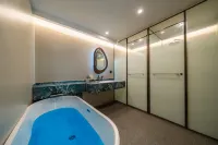Madison Hotel (Jiuzhaigou Scenic Spot) - 4-Star