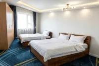 DONI SUITE HOTEL - balcony