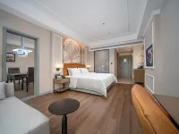 Vienna International Hotel (Qianjiang Lobster City & Art College)