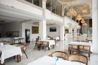 Mira Blue Hotel