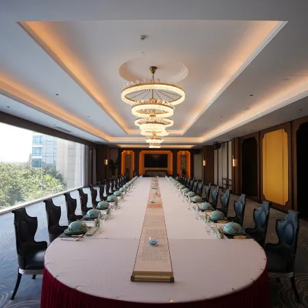 Qilin Rongyu International Hotel
